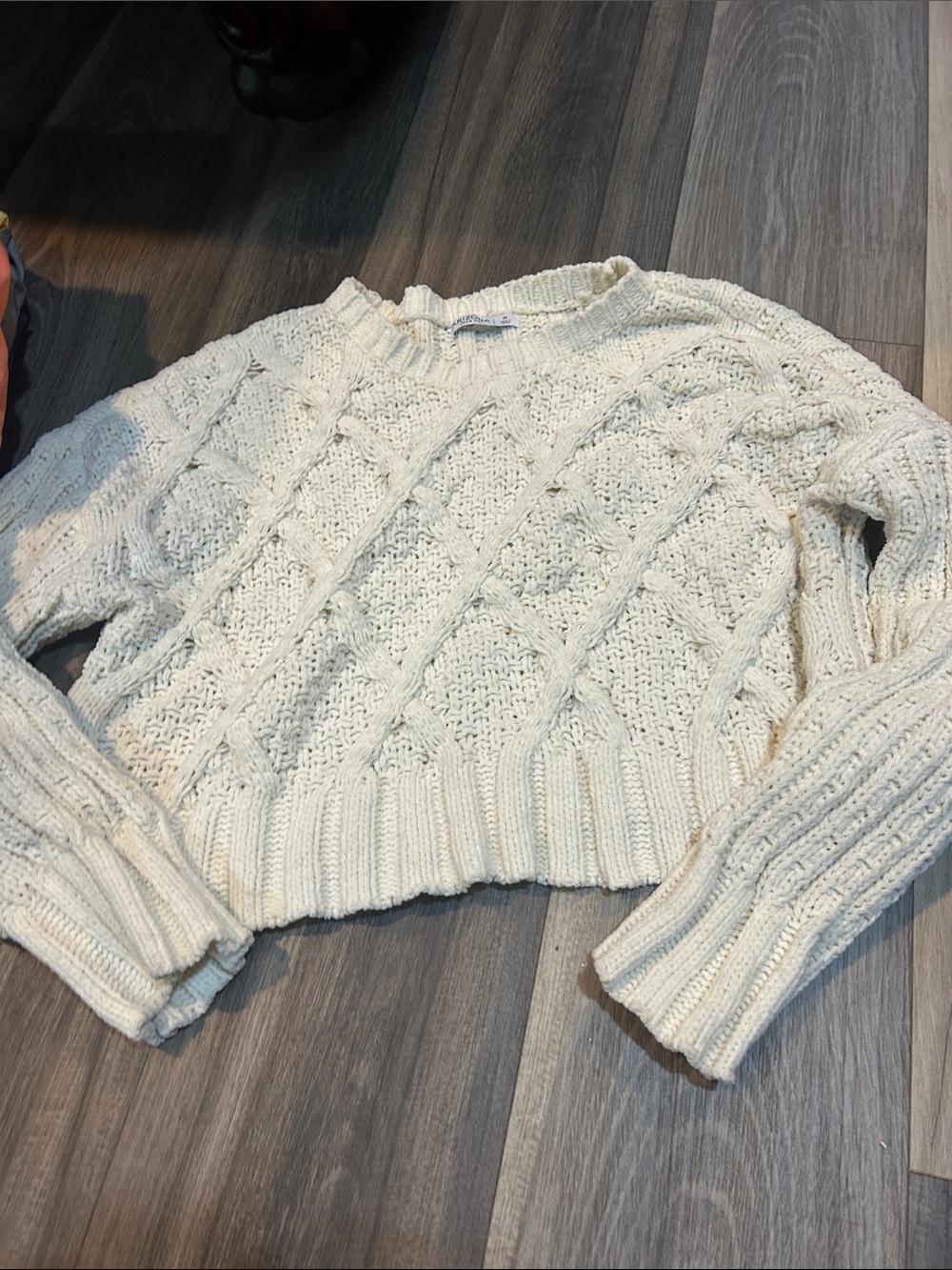 Arizona Jean Company Off-White Cable Knit Crewneck Sweater